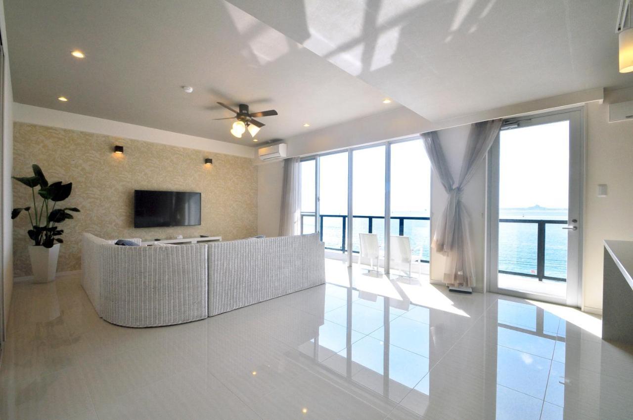 Costa Bella Condominium Resort Motobu Bagian luar foto