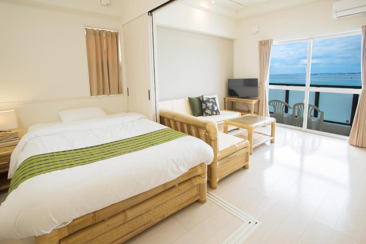 Costa Bella Condominium Resort Motobu Bagian luar foto